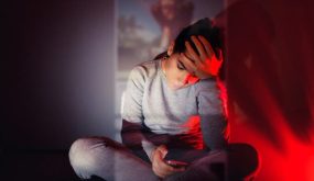 آبل تثير الجدل .. ميزة تحذر الأطفال من "صور عارية" 