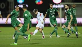 أهلي جدة يصطدم بالشباب في رحلة للهروب من القاع 
