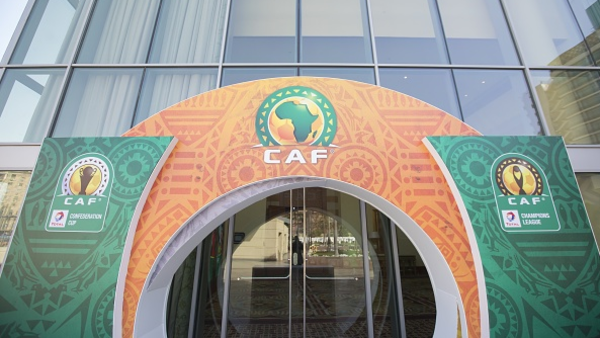 الاتحاد الأفريقي لكرة القدم يستجيب لمطالب الأندية الأوروبية 