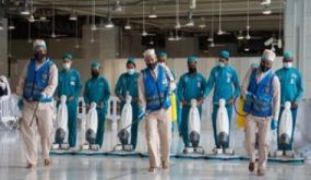 السعودية: تعقيم كامل المسجد الحرام ومرافقه يوميا بواقع عشر مرات بسبب كورونا