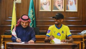 النصر يجدد عقد الخبري 