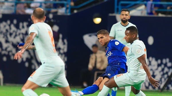 الهلال يواجه الفيحاء .. النصر يبحث عن نقاط الطائي 