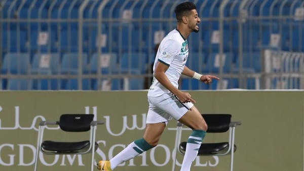 باتنا يقود الفتح لانتصار مثير على الهلال 