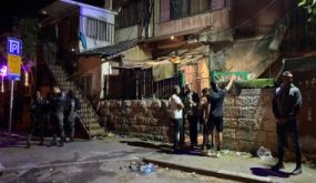 مستوطن يدهس مسنة فلسطينية على طريق رام الله نابلس ويلوذ بالفرار