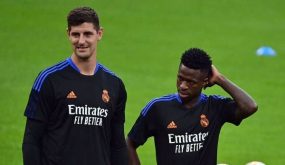 صفعة موجعة لريال مدريد .. اصيب كورتوا وفينيسيوس بكورونا 