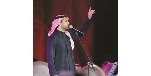 فؤاد عبد الواحد تزوج أصالة من عريسها في مسرح 
