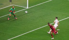 قطر تبدأ حملتها في كأس العرب بفوزها على البحرين 