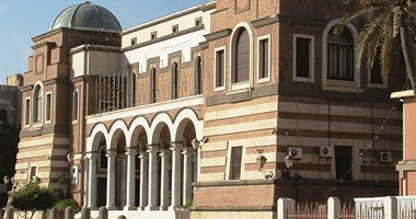 مصرف ليبيا المركزي يبحث مع عدد من السفراء توحيد فرعى المصرف