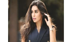 ياسمين صبري تنفي الشائعات وتؤيد شيرين