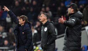 يطالب كلوب وكونتي بتغيير نظام كأس الدوري 