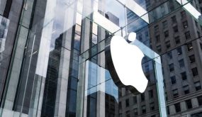 أبل ترسل تحديثاً لحل مشكلة خطيرة تتسبب بتوقف هواتفها!