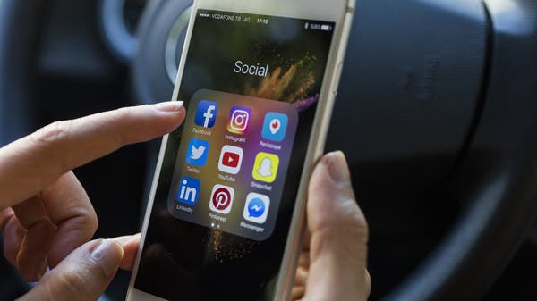 تسببتا بانتحار طفلة.. "ميتا" و"سناب" تواجهان دعوى قضائية