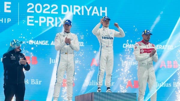 دي فريز بطلاً لليوم الأول في فورمولا إي الدرعية