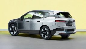 سيارة يتغير لونها مثل "الحرباء" ... BMW الجديدة في سوق تشتعلها المنافسة 