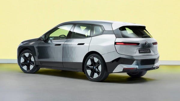 سيارة يتغير لونها مثل "الحرباء" ... BMW الجديدة في سوق تشتعلها المنافسة 