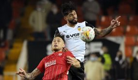 فالنسيا يوقف إشبيلية ويخدم ريال مدريد