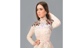 مي عز الدين تستعد للجراحة