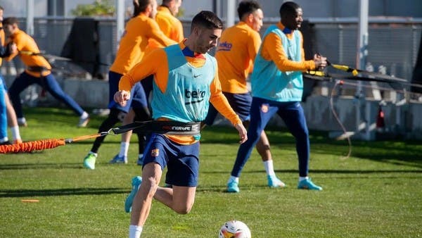 أوباميانغ يظهر في تدريبات برشلونة تمهيدا لضمه