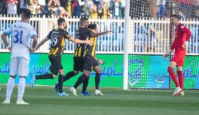 برباعية أبها.. الاتحاد يحقق فوزه التاسع توالياً ويبتعد بالصدارة