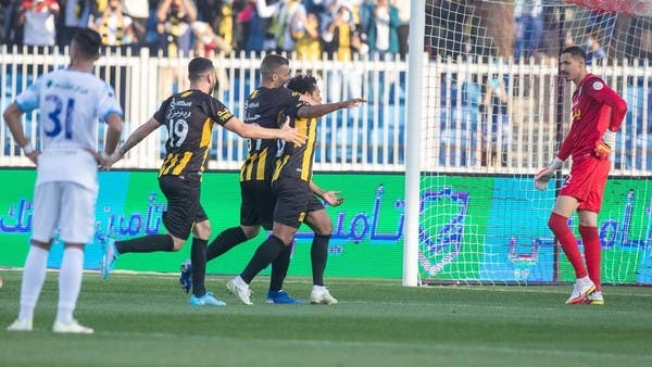 برباعية أبها.. الاتحاد يحقق فوزه التاسع توالياً ويبتعد بالصدارة