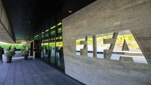 حظر العلم والنشيد.. الفيفا يمنع إقامة مباريات في روسيا