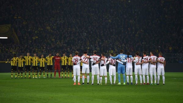 دقيقة صمت بالملاعب تعاطفًا مع أوكرانيا