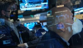 روسيا تبدأ الحرب.. رعب يجتاح الأسواق وسط جنون الذهب والسلع (تحديث مستمر)