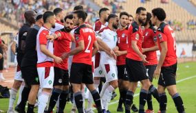 "كاف" يوقع عقوبات بحق الاتحادين المصري والمغربي