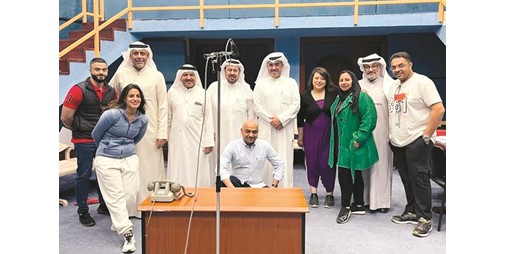 أسرة في مهب الريح عبرة وعظة يبث في الإذاعة