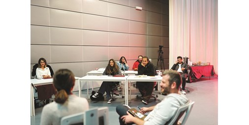 برنامج Lab 6x6 يساعد كتاب السيناريو