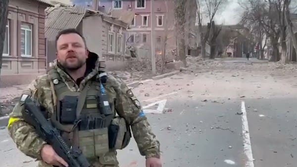 ضابط أوكراني يناشد بايدن وماكرون: ماريوبول تواجه مصير حلب