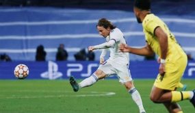 مودريتش.. من “أسوأ صفقة” إلى قطعة في المتحف