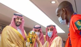 الفيحاء يتجاوز الهلال ويتوج بلقب كأس الملك