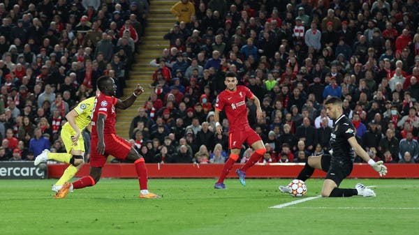 ليفربول يواجه فياريال وعينه على النهائي الثالث