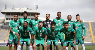 الرجاء يستبعد 13 لاعبًا من القائمة بعد رحيل زكريا الوردي إلى الزمالك