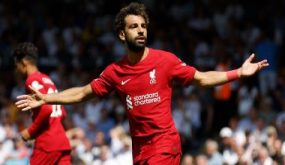 محمد صلاح صاحب أكبر نتيجة فى تاريخ مواجهات مانشستر يونايتد وليفربول.. فيديو