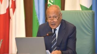 أبو الغيط يلتقى رئيس مفوضية الاتحاد الإفريقى ويدعو لتعزيز التعاون العربى مع إفريقيا