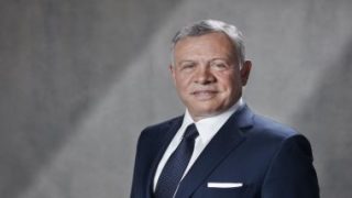 العاهل الأردني يحضر مراسم استقبال أقامها ملك بريطانيا في قصر باكنجهام