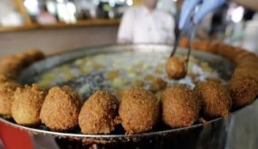 العراق.. تسمم 90 شخصا فى محافظة ميسان العراقية بسبب وجبات فلافل
