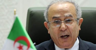 وزير خارجية الجزائر يؤكد استعداد بلاده لاستضافة قمة تاريخية تجمع شمل العرب