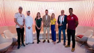 ديفيد بيكهام سفير كأس العالم يلتقى قادة المشجعين قبل المونديال.. صور