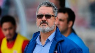 ميكالي يطلب تقريرا مفصلا عن الكاميرون بعد استبعاد الجابون من أمم أفريقيا