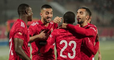 الأهلى يتحدى المصرى البورسعيدى لمواصلة الانتصارات بالدورى الليلة
