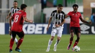 تعرف موعد انضمام قندوسي لبعثة لأهلي بالمغرب