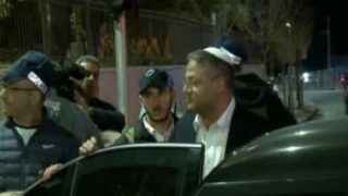 مستوطنون يهاجمون وزير الأمن الإسرائيلى أثناء تفقدة مكان إطلاق النار بالقدس.. فيديو