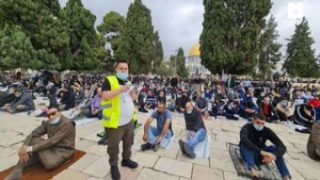 70 ألفا يؤدون صلاة الجمعة في المسجد الأقصى ومسيرة للتنديد بمجزرة “نابلس”