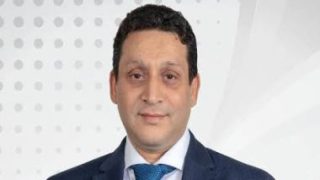 محمد أبو الوفا ينفى تقدمه باستقالته من اتحاد الكرة