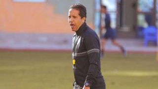 محمد عبد الواحد: الهلال يستحق التأهل بجدارة وأتمنى نهائى عربى بصعود الأهلى