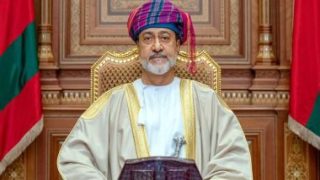 سلطنة عمان وكازاخستان تبحثان سبل تعزيز التعاون العسكرى