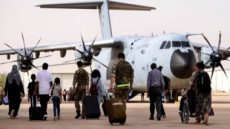 المساعدات الأردنية تصل “بورتسودان”.. ونقابة أطباء الخرطوم: نطالب بممرات آمنة